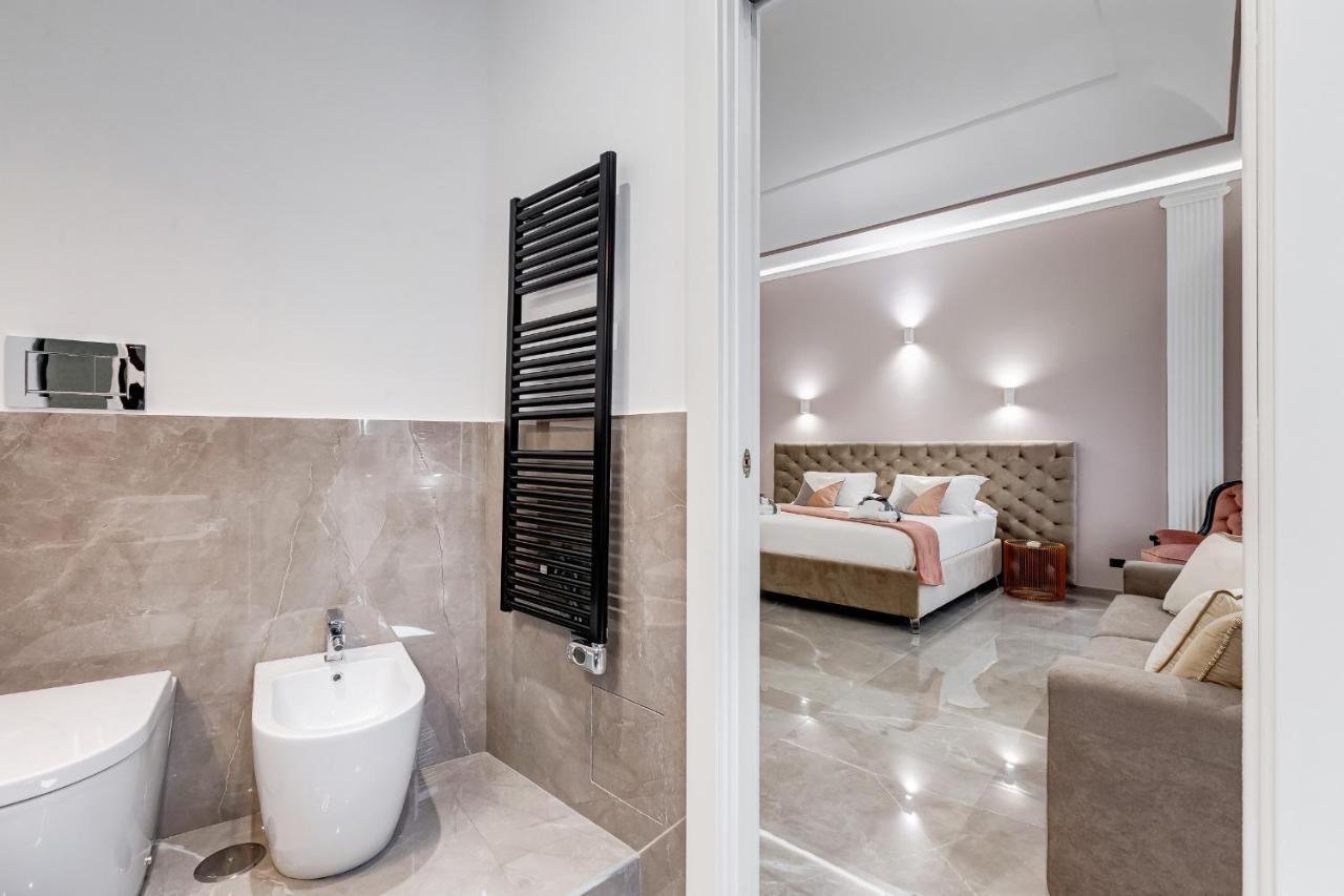 Unoseitre - Luxury Apartment & Suite Rome Bagian luar foto