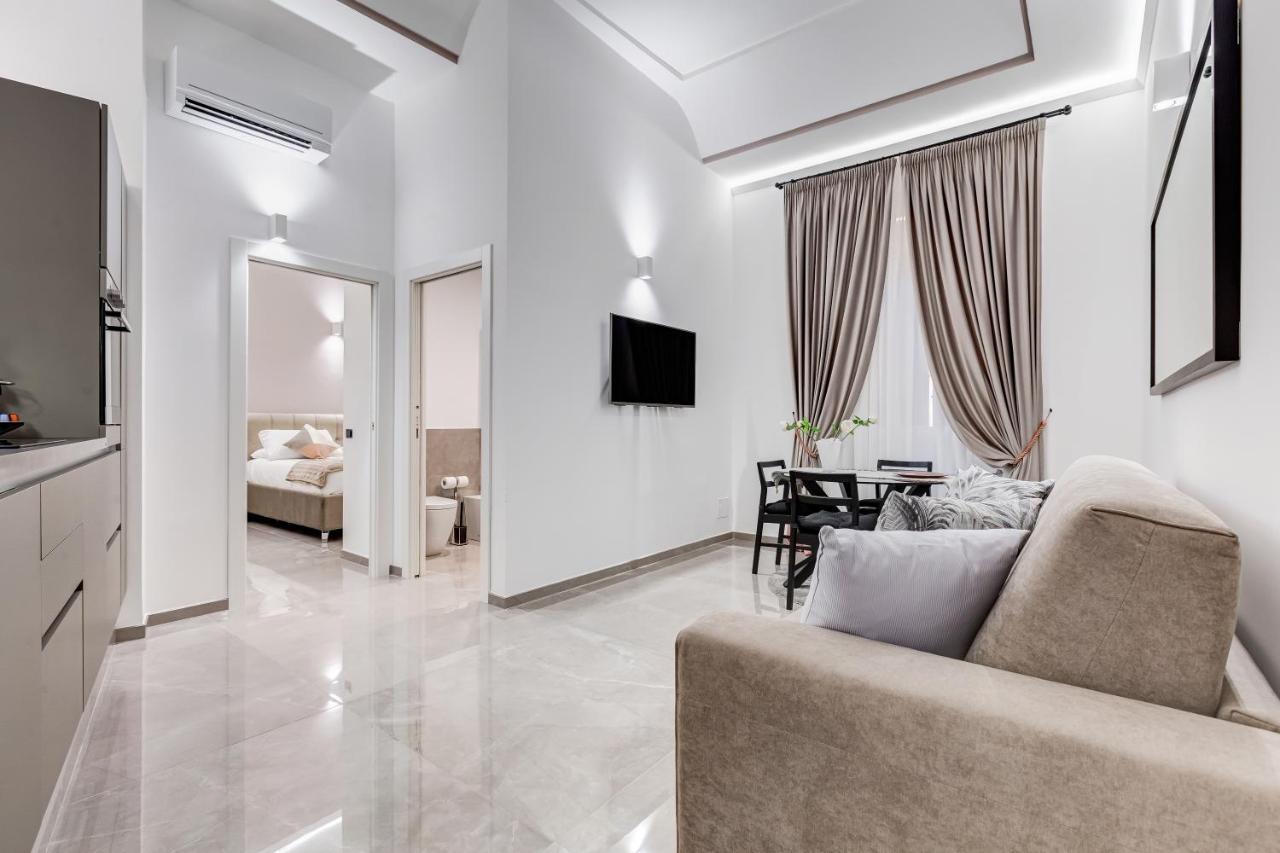 Unoseitre - Luxury Apartment & Suite Rome Bagian luar foto