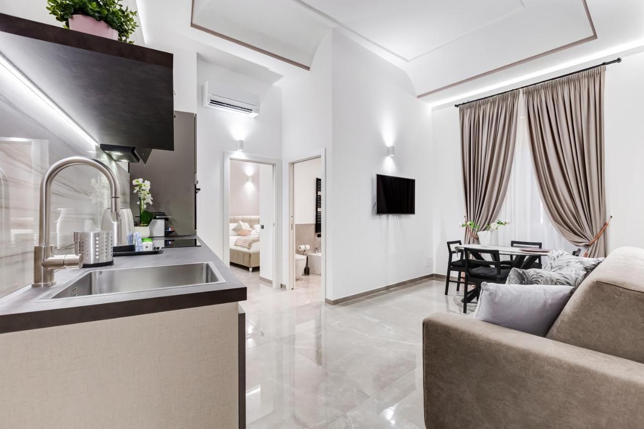 Unoseitre - Luxury Apartment & Suite Rome Bagian luar foto