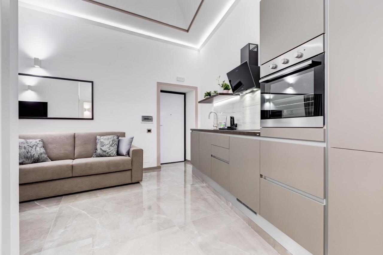 Unoseitre - Luxury Apartment & Suite Rome Bagian luar foto