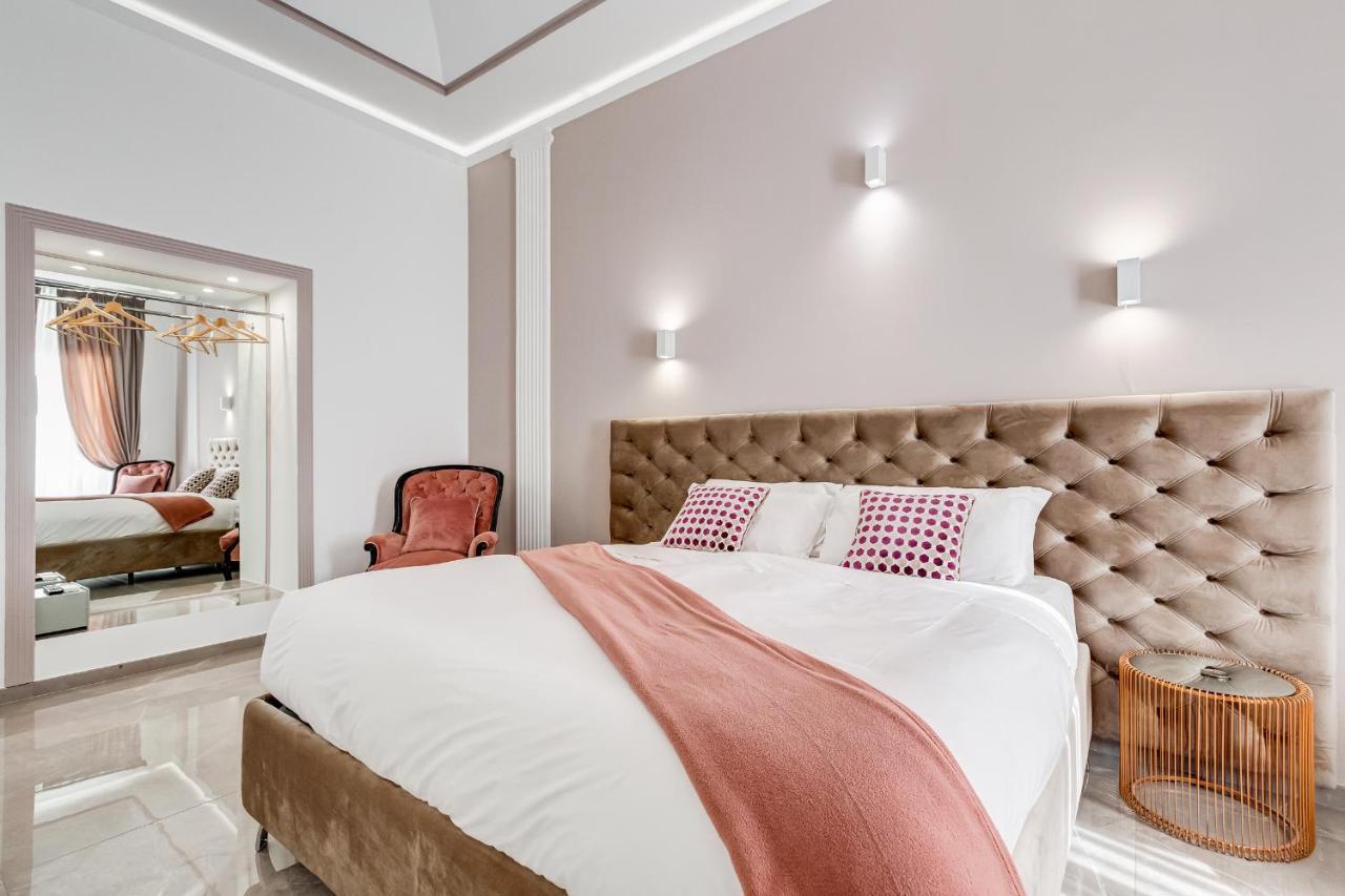 Unoseitre - Luxury Apartment & Suite Rome Bagian luar foto